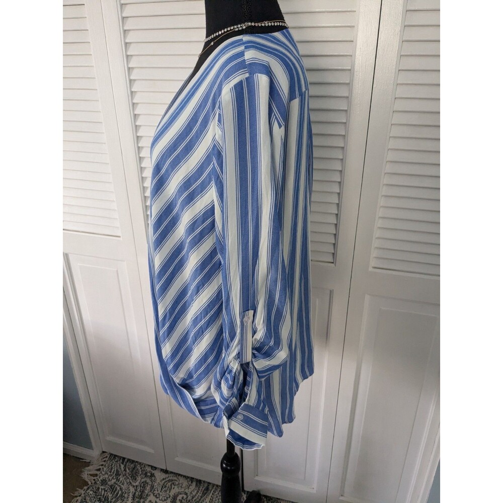 KUT From The Kloth Top Womens 2X Blue White Striped Blouse Cross Over Nautical - Picture 8 of 15